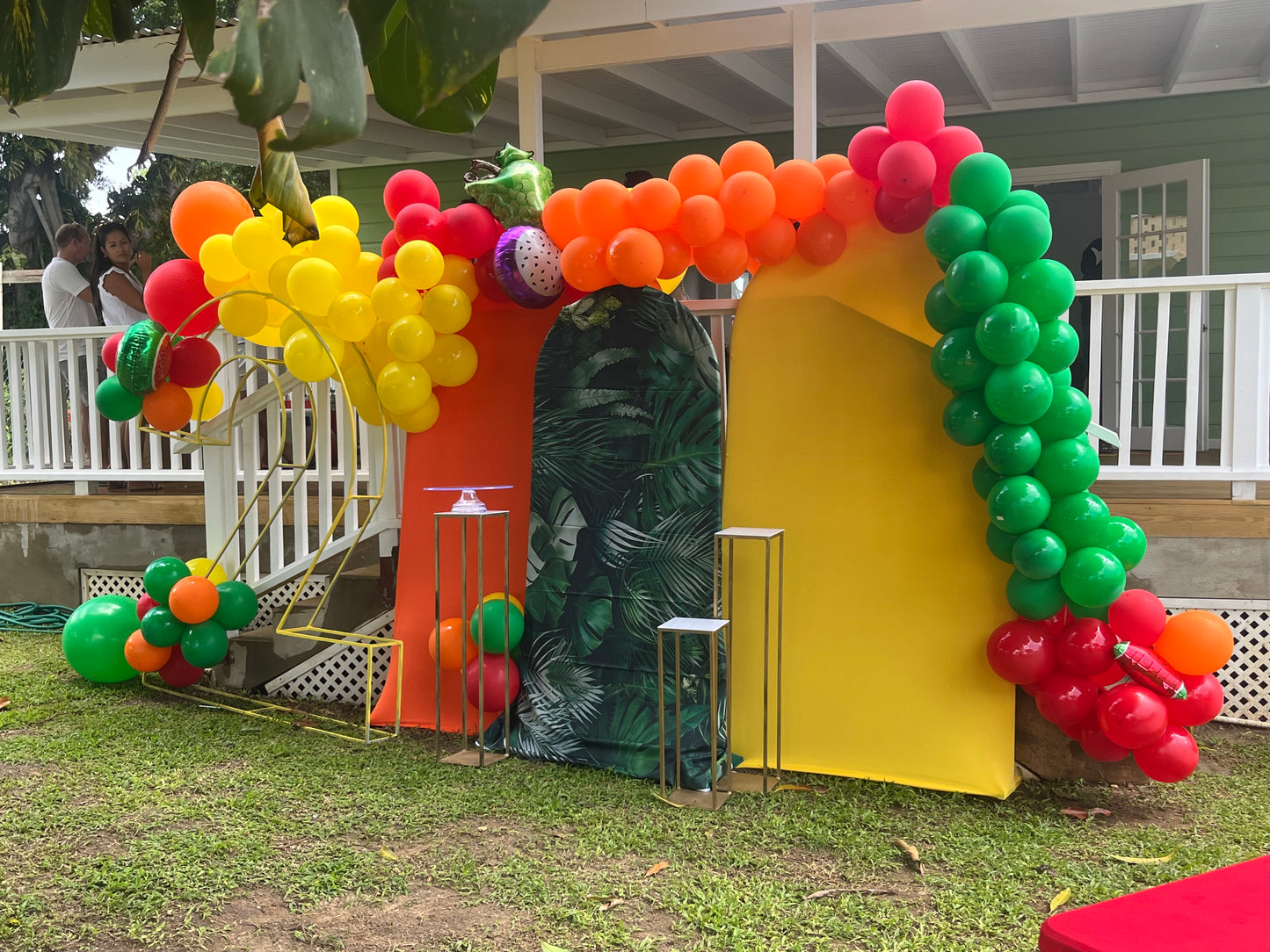Gold Arch Stand
